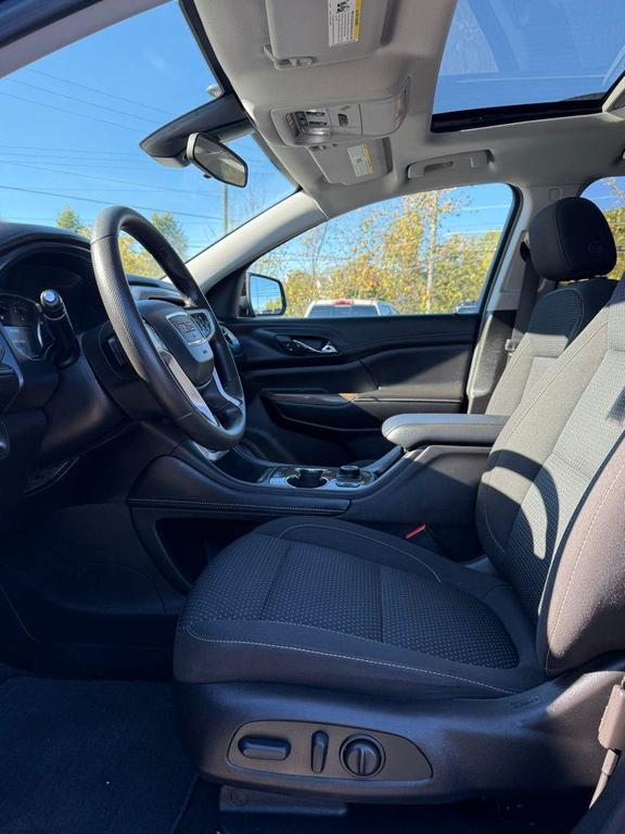 used 2022 GMC Acadia car, priced at $26,387