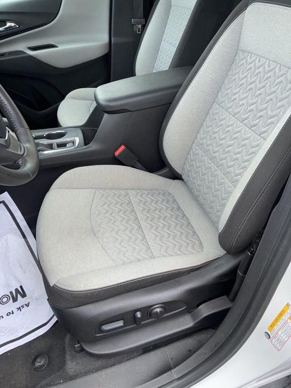 used 2022 Chevrolet Equinox car, priced at $21,133