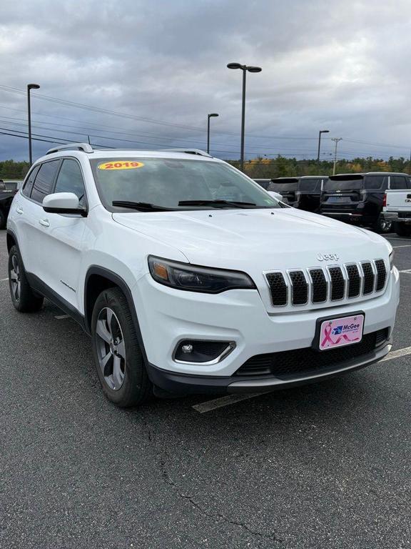 used 2019 Jeep Cherokee car, priced at $15,269