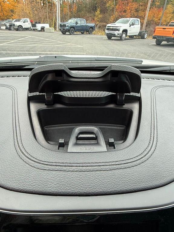 used 2019 Jeep Cherokee car, priced at $15,269