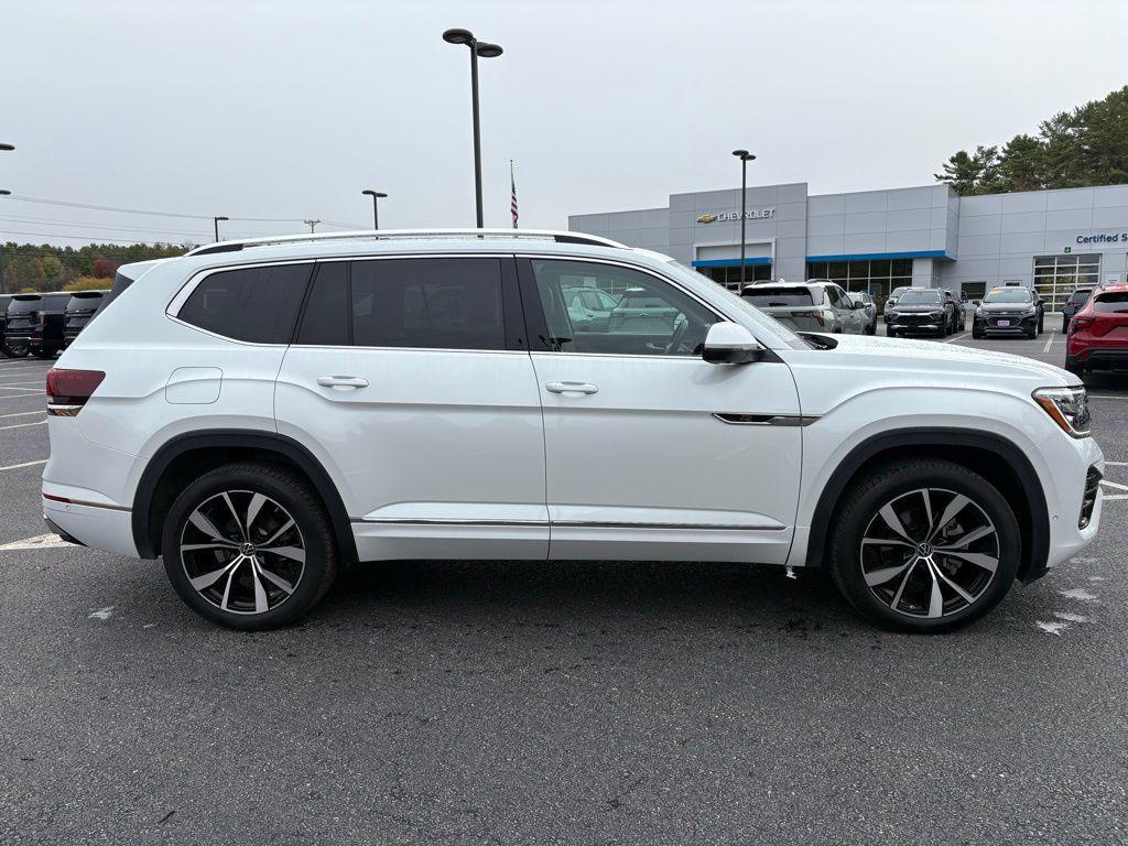 used 2025 Volkswagen Atlas car, priced at $44,362
