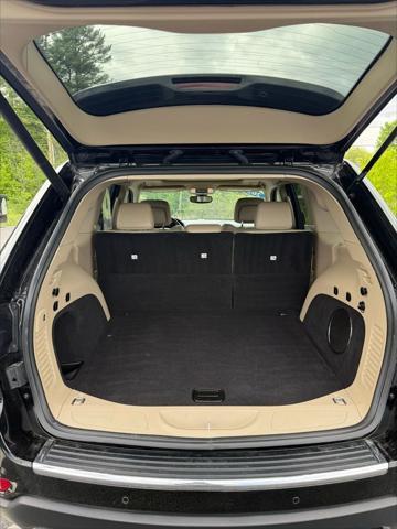 used 2020 Jeep Grand Cherokee car, priced at $23,942