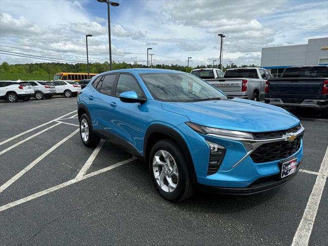 used 2025 Chevrolet Trax car, priced at $22,399