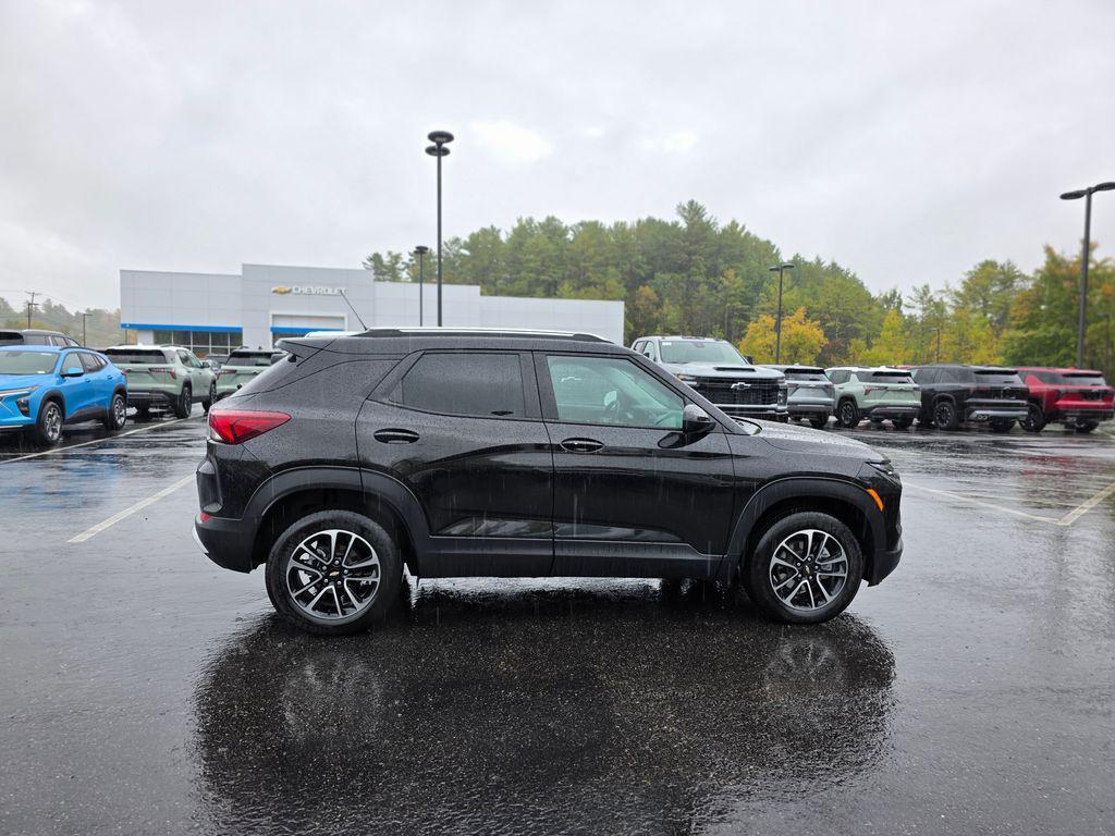 used 2024 Chevrolet TrailBlazer car, priced at $25,286