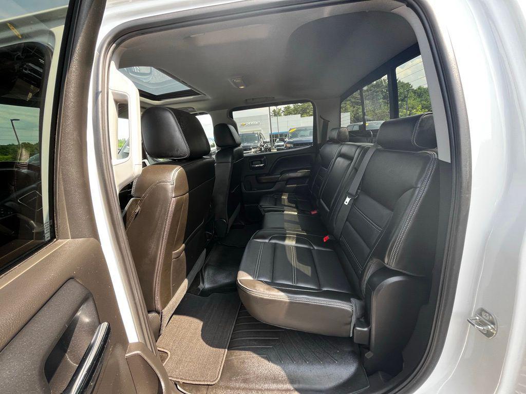 used 2018 GMC Sierra 1500 car, priced at $31,204