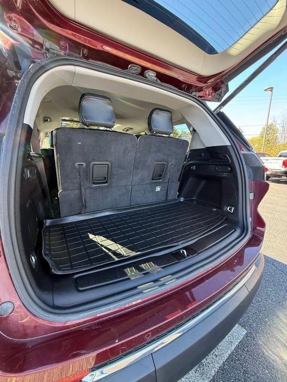 used 2021 Jeep Grand Cherokee L car, priced at $28,611