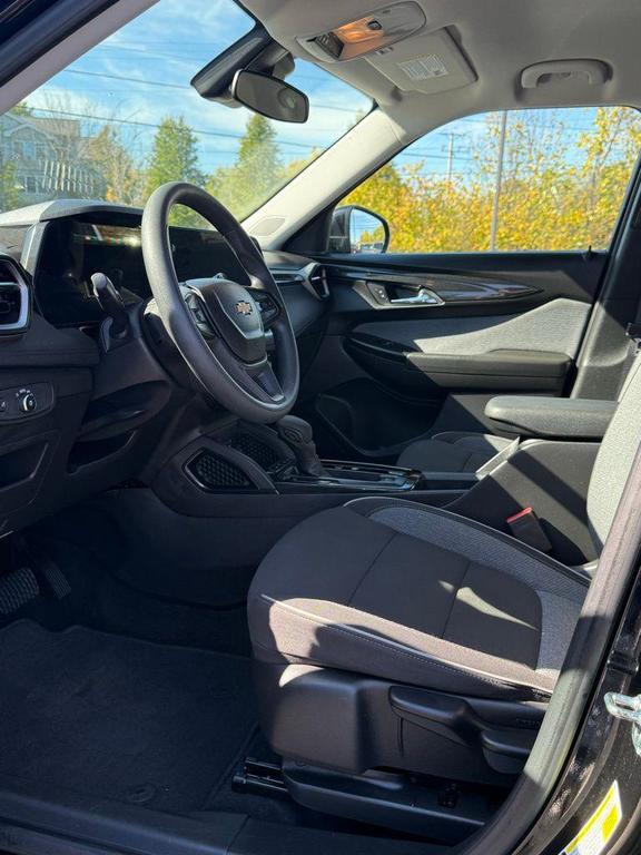 used 2024 Chevrolet TrailBlazer car, priced at $25,564