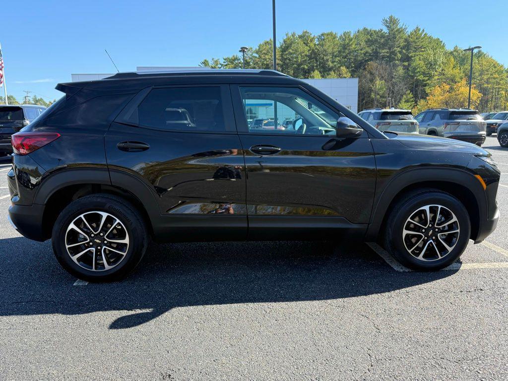 used 2024 Chevrolet TrailBlazer car, priced at $25,564
