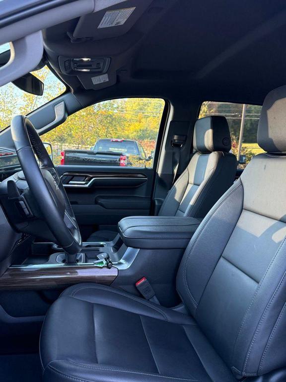 used 2025 Chevrolet Silverado 1500 car, priced at $52,552