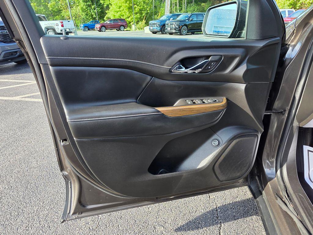 used 2020 GMC Acadia car, priced at $20,134