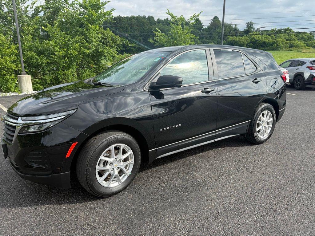 used 2022 Chevrolet Equinox car, priced at $21,303