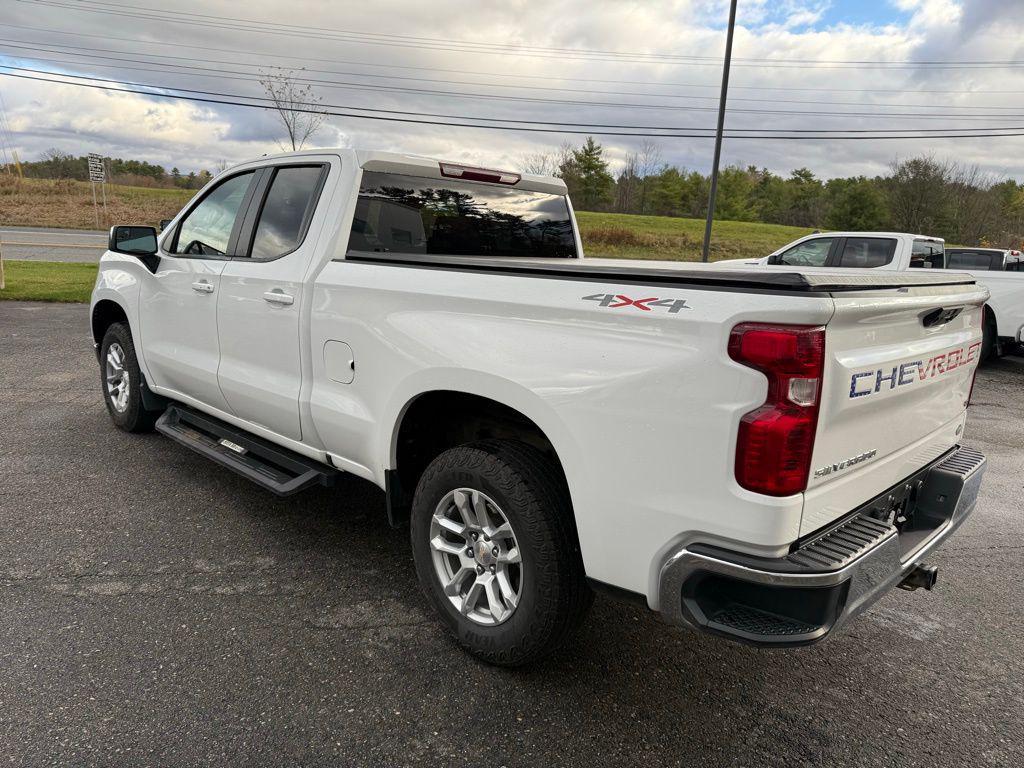 used 2022 Chevrolet Silverado 1500 car, priced at $33,589
