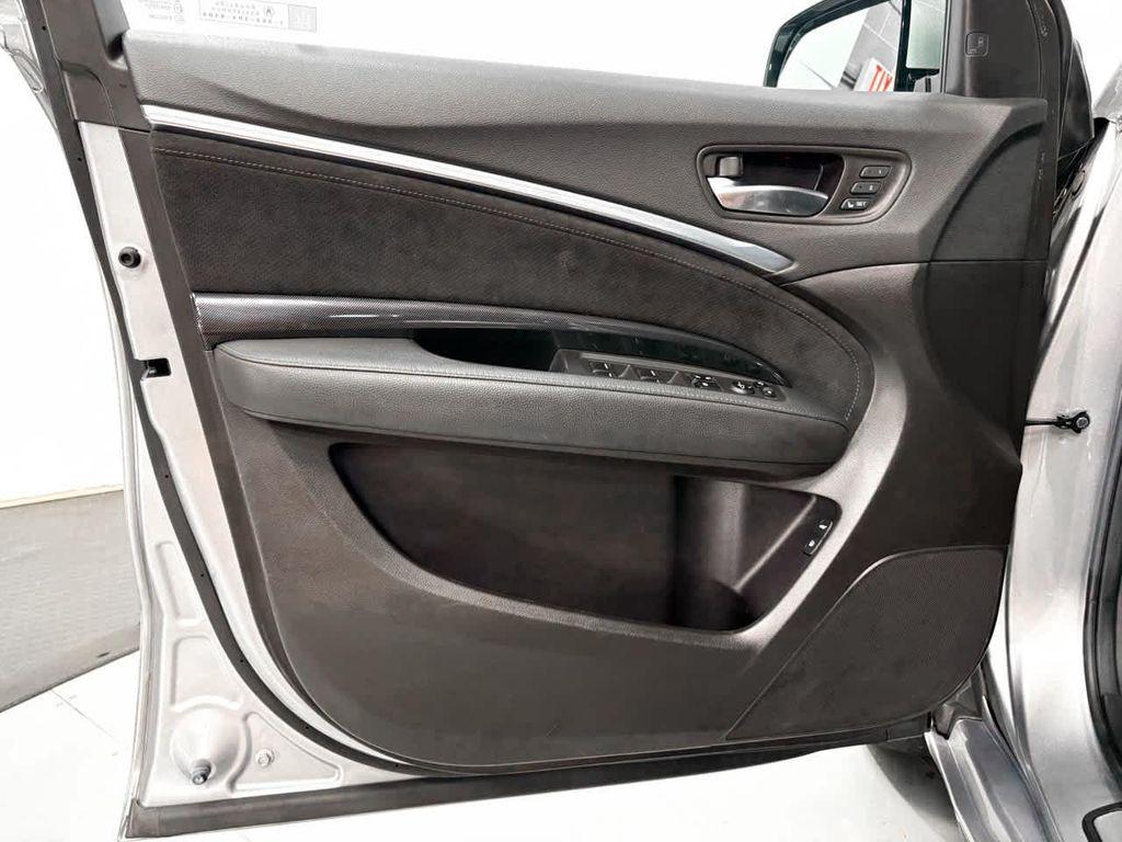 used 2020 Acura MDX car, priced at $31,994