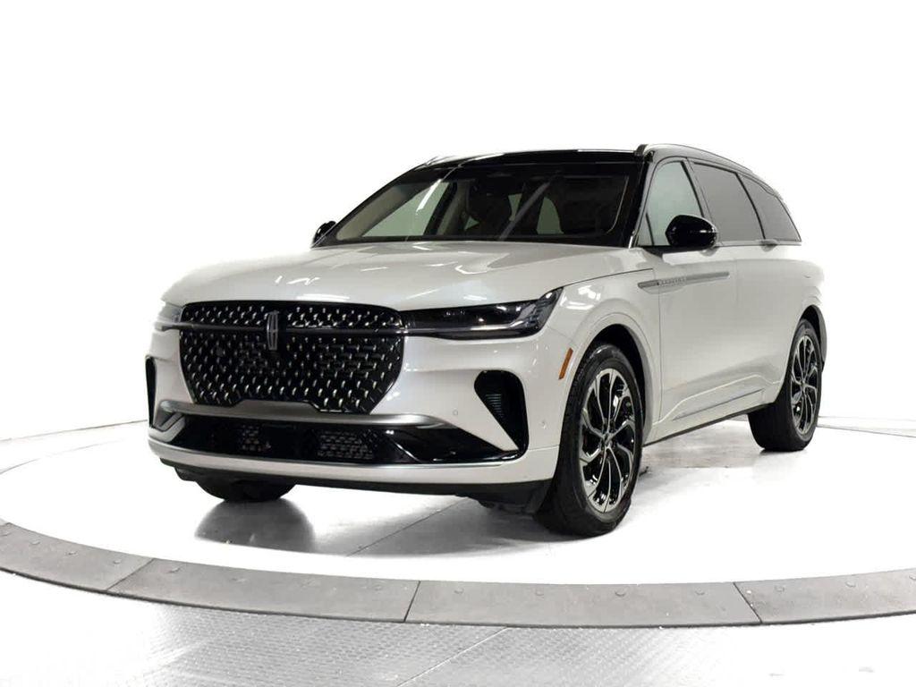 used 2024 Lincoln Nautilus car, priced at $51,213