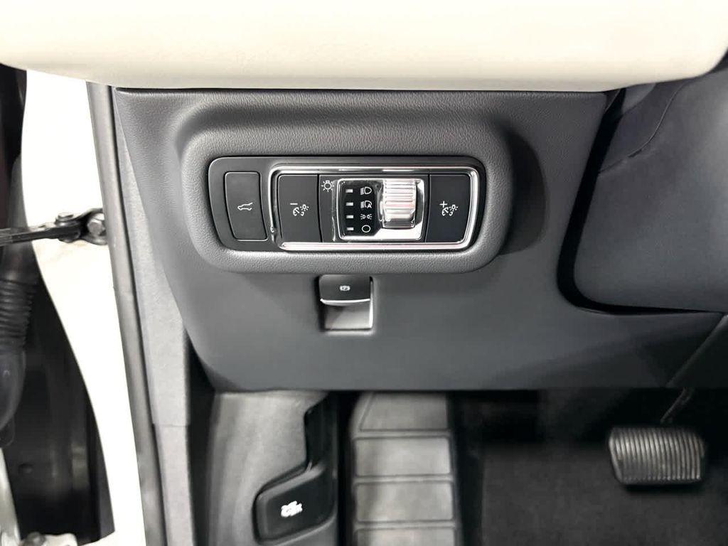 used 2024 Lincoln Nautilus car, priced at $51,213