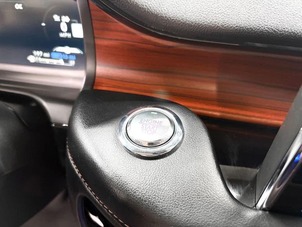 used 2022 Lincoln Aviator car, priced at $39,998