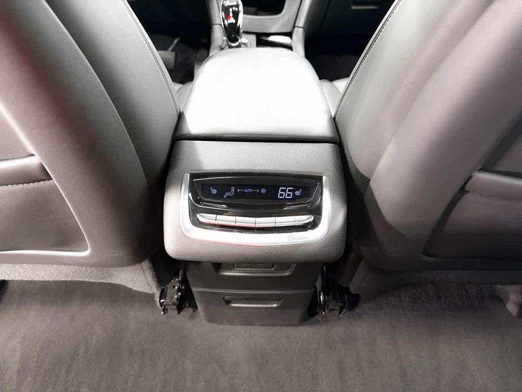 used 2021 Cadillac XT6 car, priced at $28,746