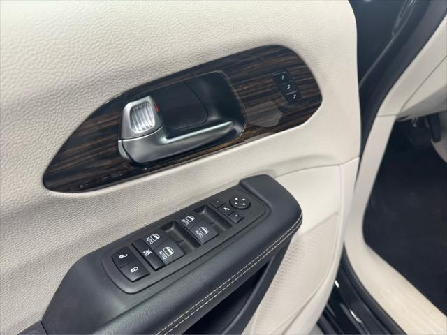 used 2023 Chrysler Pacifica car, priced at $28,212