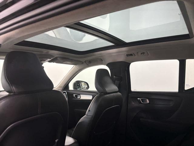 used 2019 Volvo XC40 car, priced at $24,189