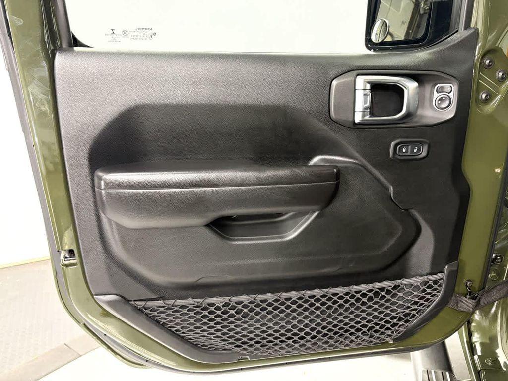 used 2021 Jeep Gladiator car, priced at $28,998