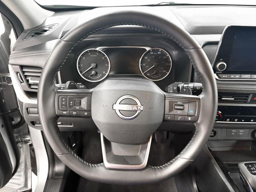 used 2025 Nissan Rogue car, priced at $24,998