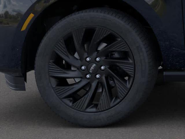 new 2025 Lincoln Navigator car, priced at $102,745