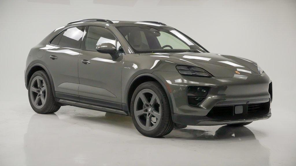 new 2024 Porsche Macan car, priced at $101,390