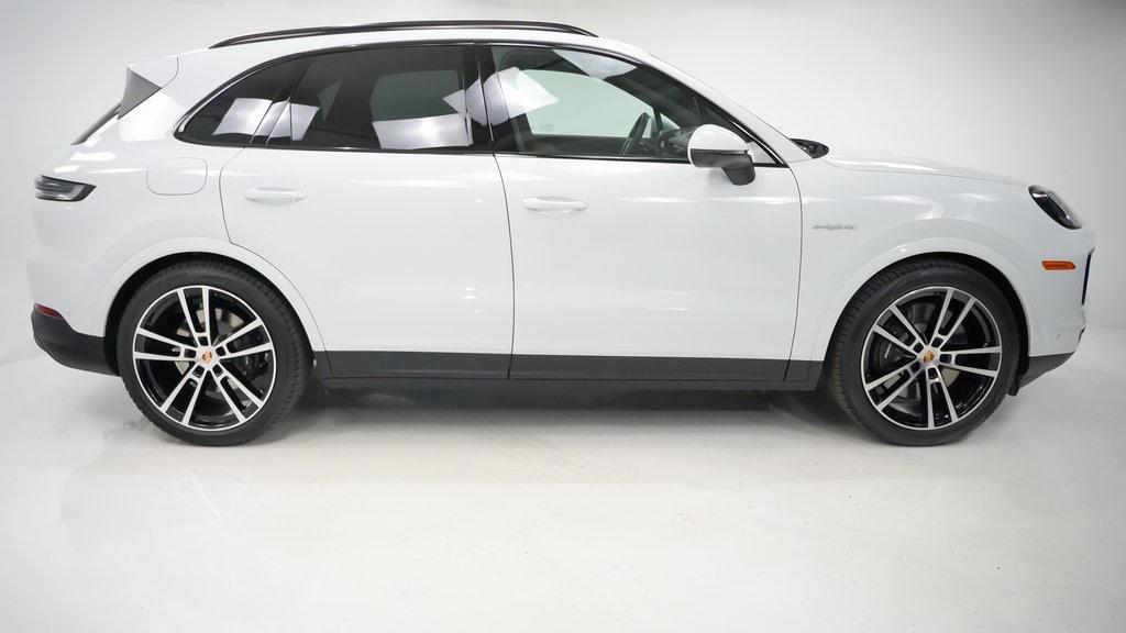 new 2025 Porsche Cayenne car, priced at $126,795