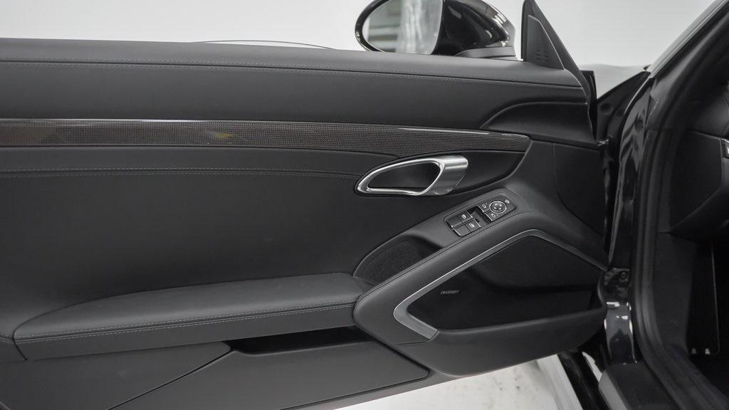 new 2025 Porsche 718 Boxster car, priced at $113,185