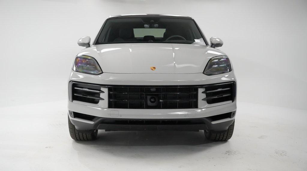 new 2025 Porsche Cayenne car, priced at $109,935