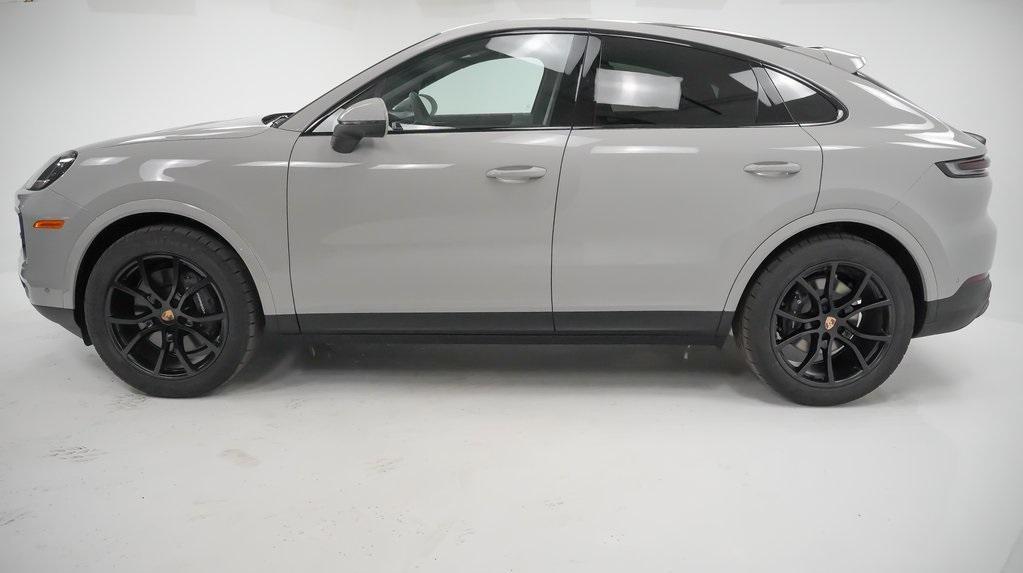 new 2025 Porsche Cayenne car, priced at $109,935