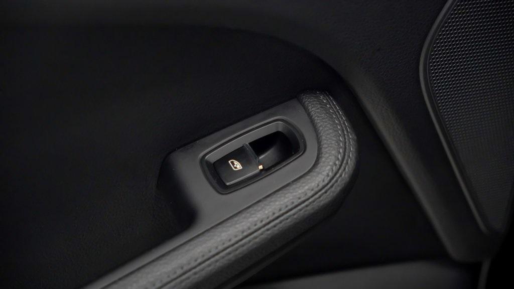used 2018 Porsche Macan car, priced at $28,991