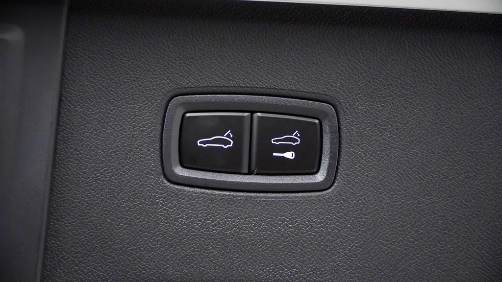 new 2025 Porsche Cayenne car, priced at $145,375