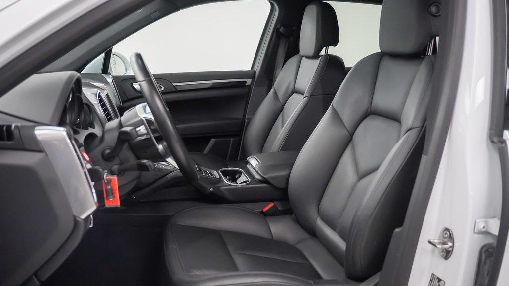 used 2015 Porsche Cayenne car, priced at $23,991