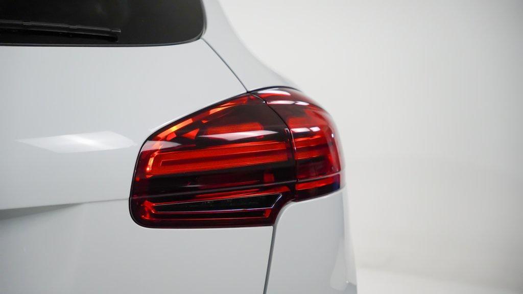 used 2015 Porsche Cayenne car, priced at $23,991