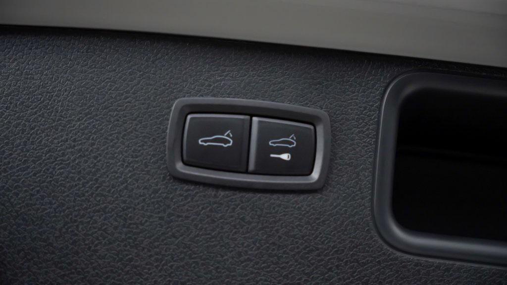 used 2025 Porsche Macan car, priced at $84,991