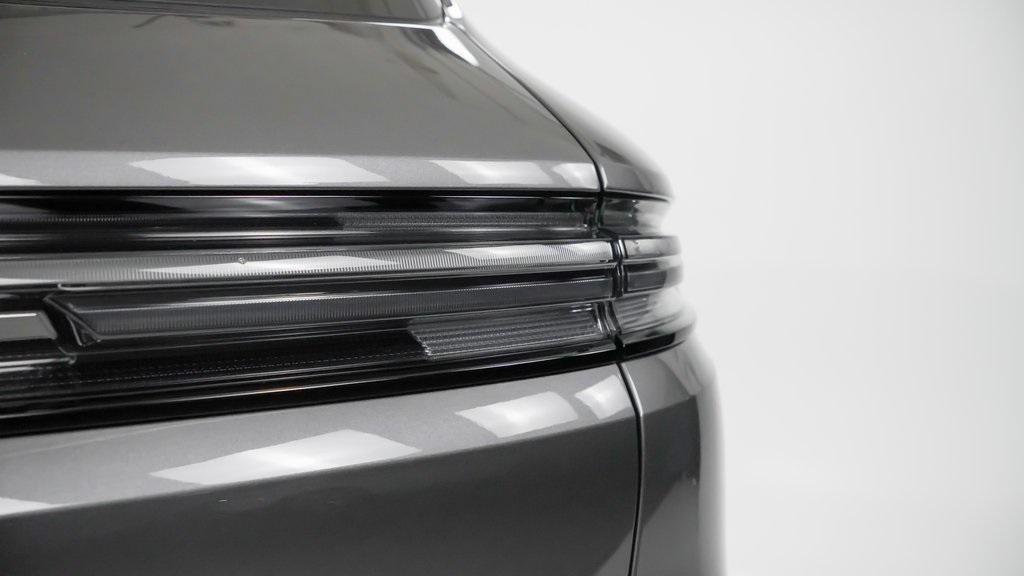 new 2025 Porsche Cayenne car, priced at $105,335