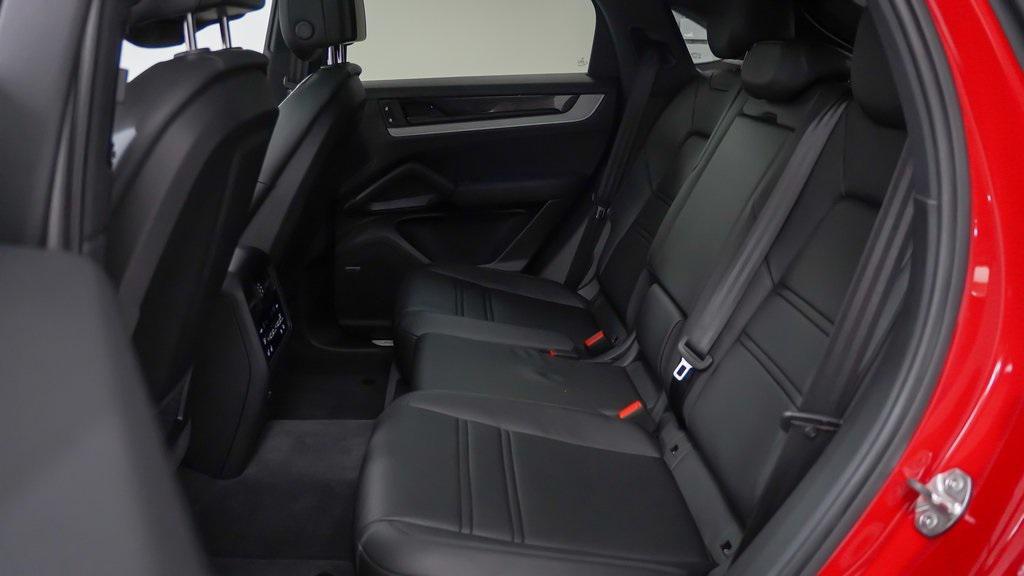 used 2025 Porsche Cayenne car, priced at $94,991