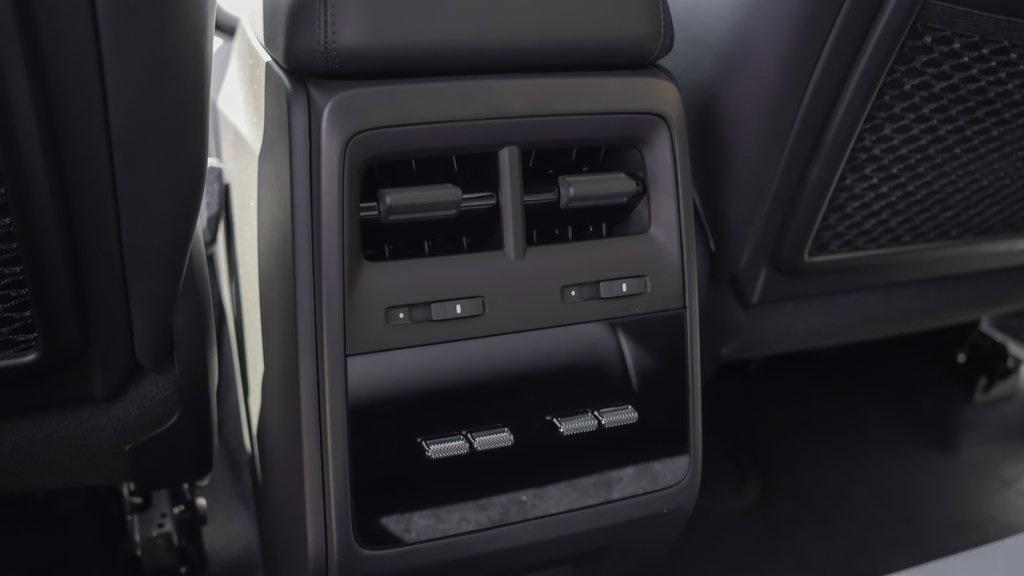 new 2025 Porsche Macan car, priced at $101,755