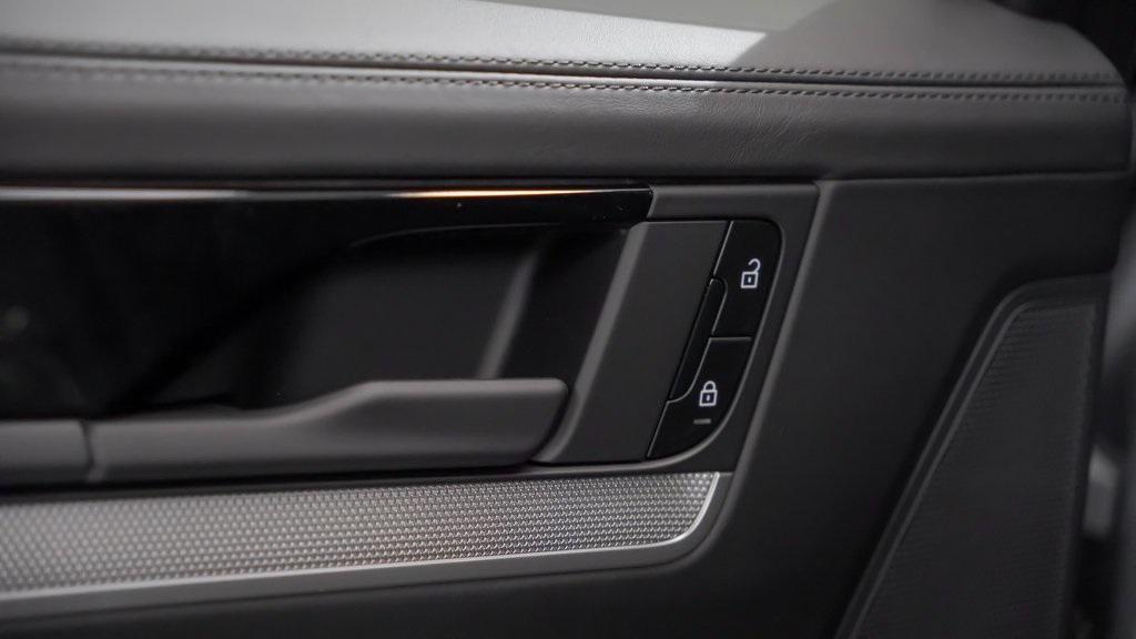 new 2025 Porsche Cayenne car, priced at $119,535