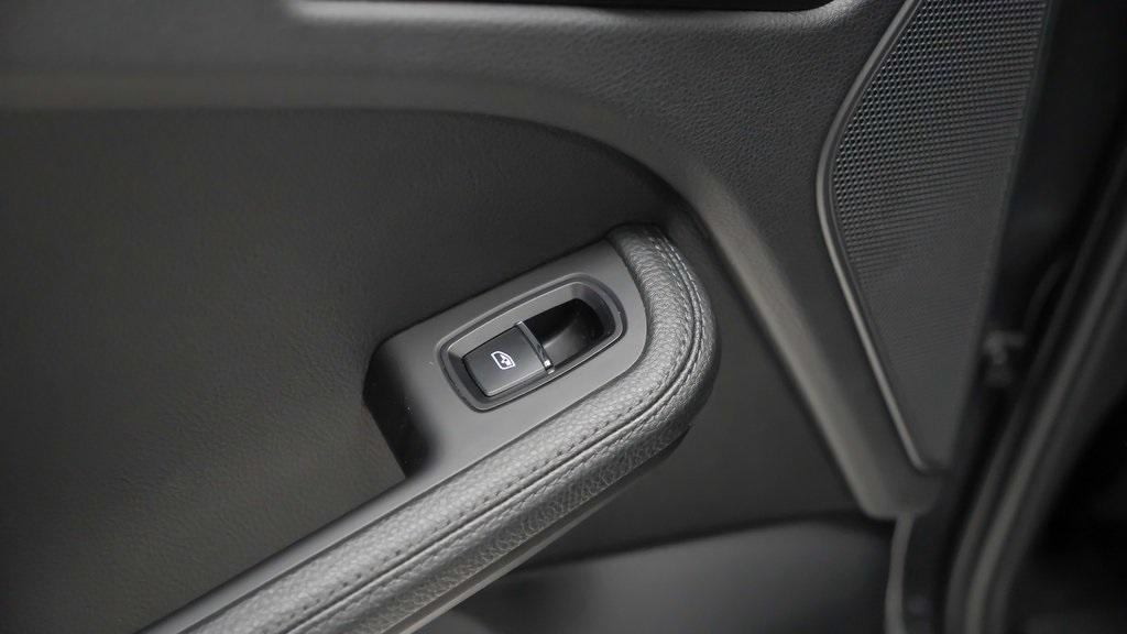 used 2018 Porsche Macan car, priced at $24,991