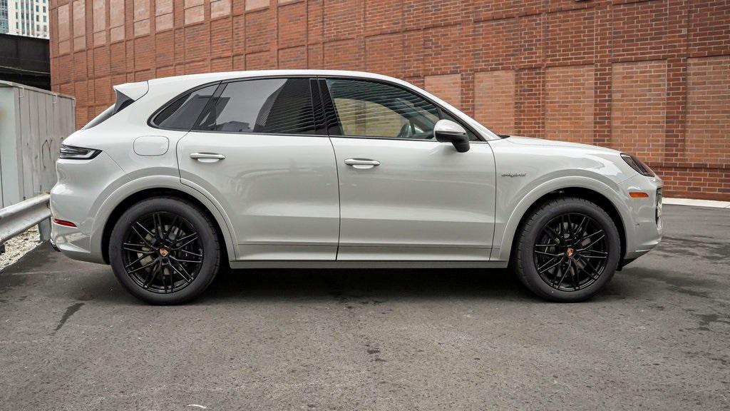 new 2025 Porsche Cayenne car, priced at $129,585