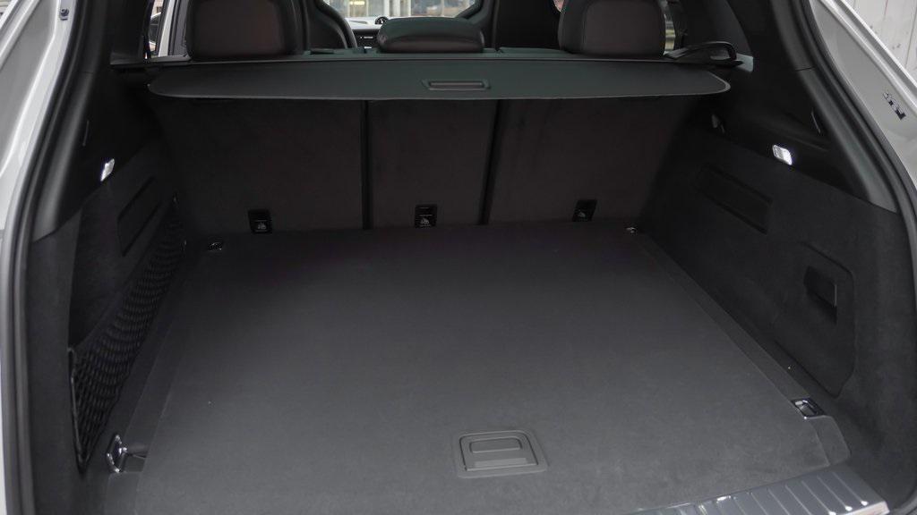 new 2025 Porsche Cayenne car, priced at $129,585
