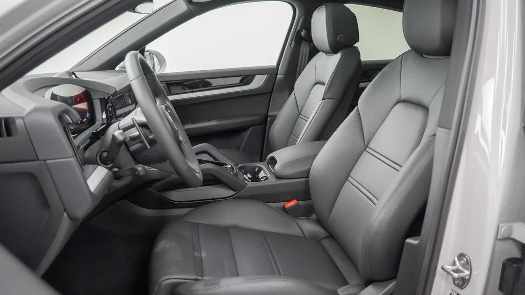 new 2025 Porsche Cayenne car, priced at $110,445