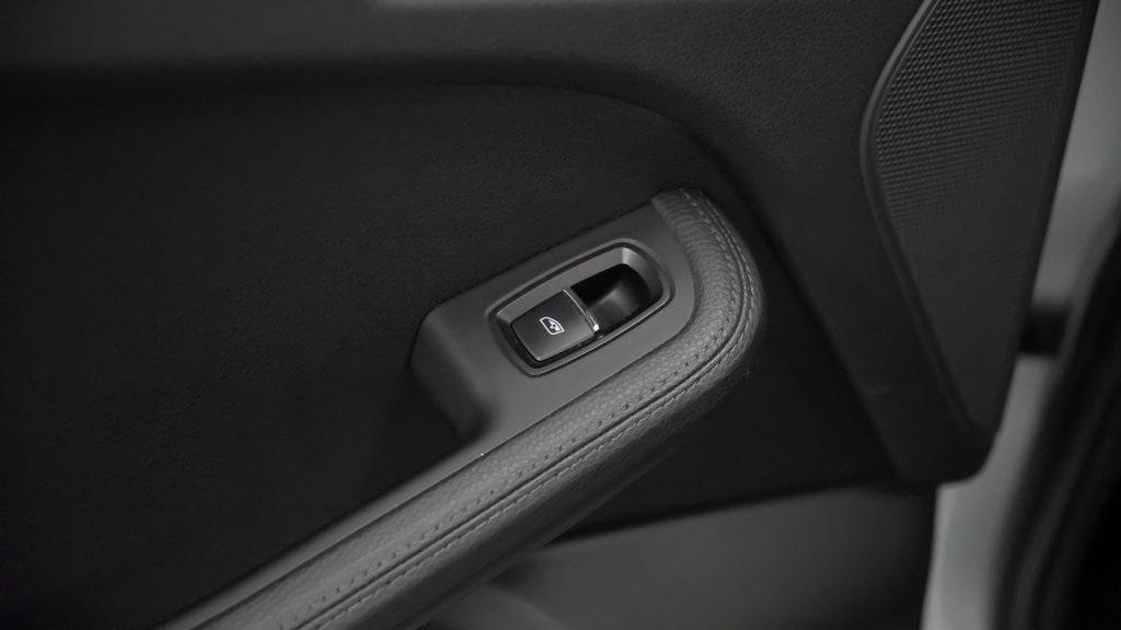 used 2022 Porsche Macan car, priced at $46,900