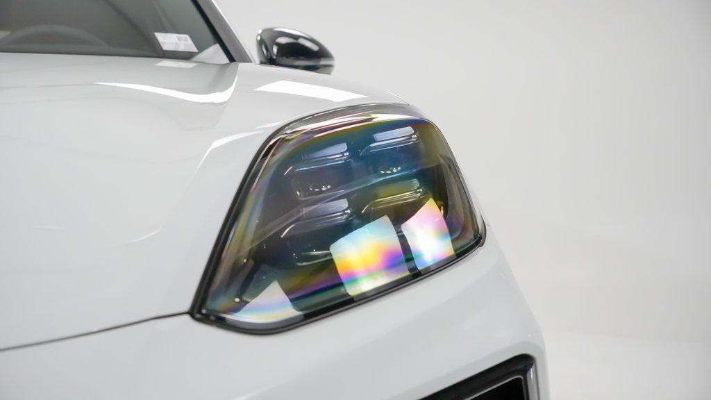 new 2025 Porsche Cayenne car, priced at $116,425