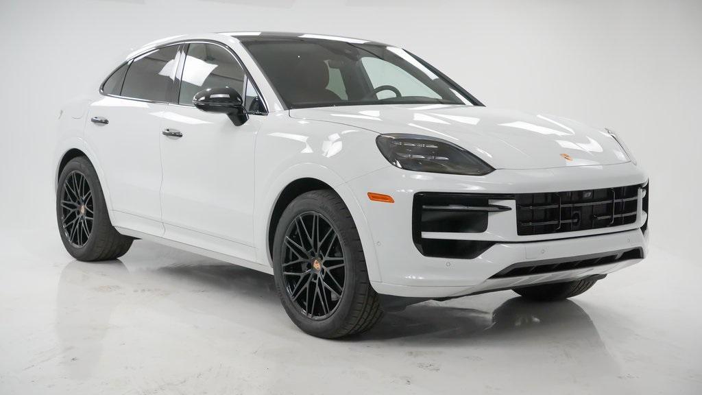 new 2025 Porsche Cayenne car, priced at $116,425