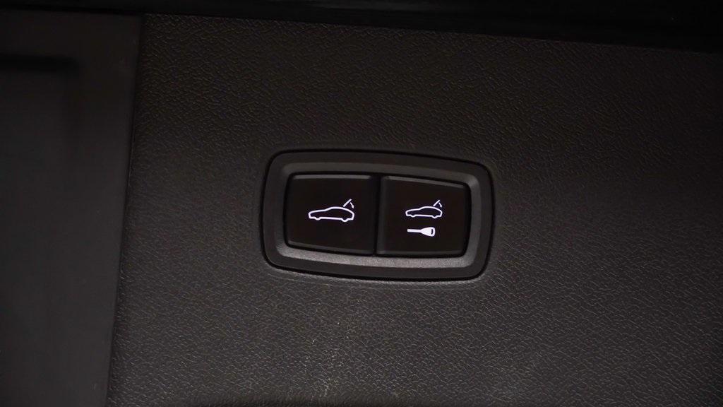 used 2025 Porsche Cayenne car, priced at $92,991