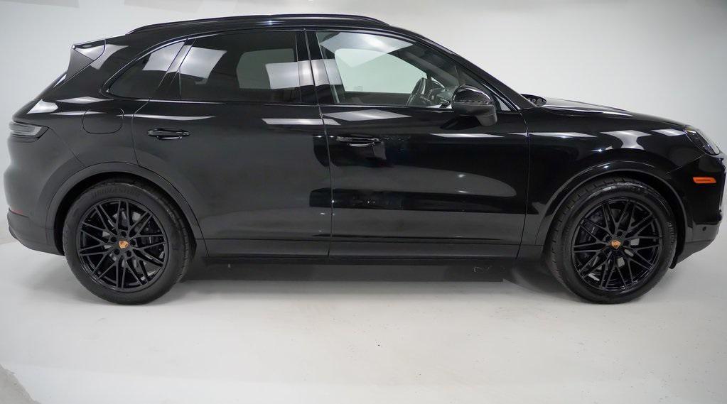 used 2025 Porsche Cayenne car, priced at $92,991