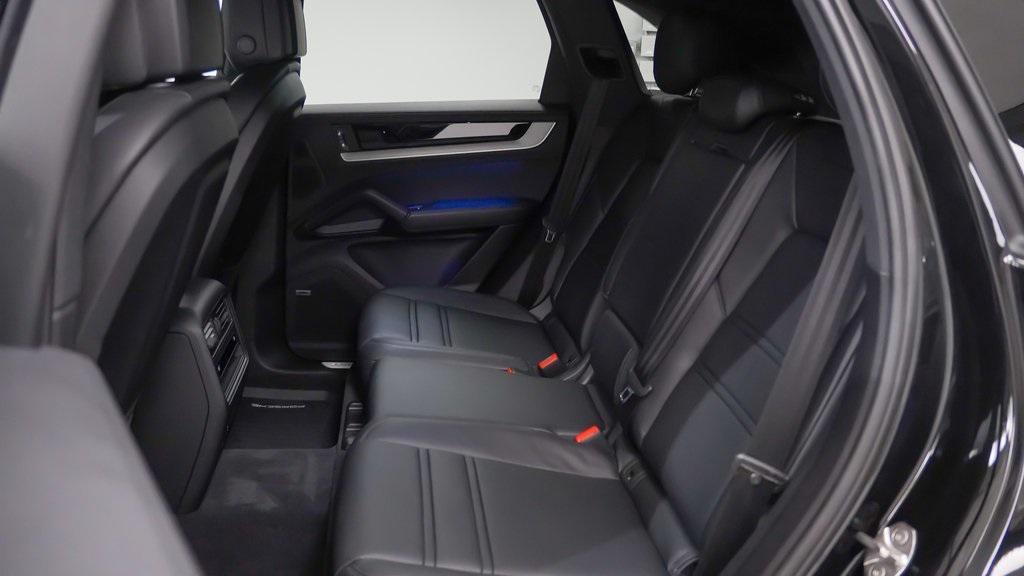 used 2025 Porsche Cayenne car, priced at $92,991